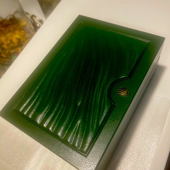 Rolex Case and Box - Picture 6 of 9
